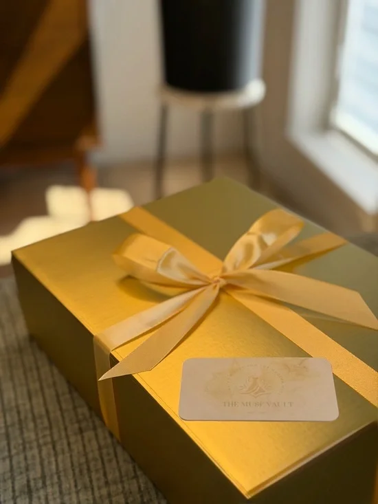 THE VINTAGE GARDEN MUSE MYSTERY BOX | SIGNATURE 3-PIECE SET - LARGE - Picture 2 of 9